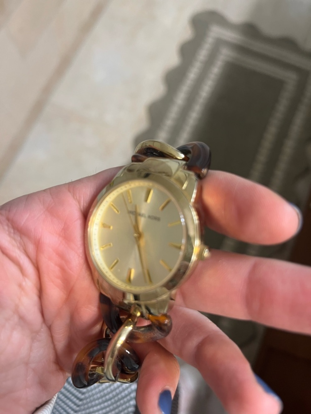 Michael Kors Gold and Tortoiseshell-Link Women’s Bracelet Watch - Picture 3 of 5